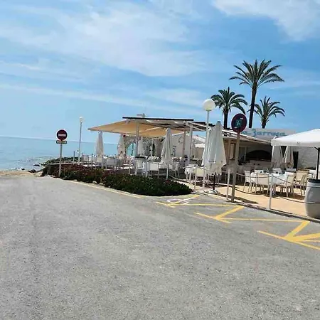 Refugio By The Sea Apartment *